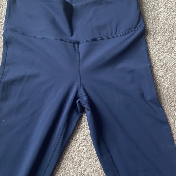 Sol and Mane India Blue Twist Cross Ankle Leggings Size M - Picture 4 of 4
